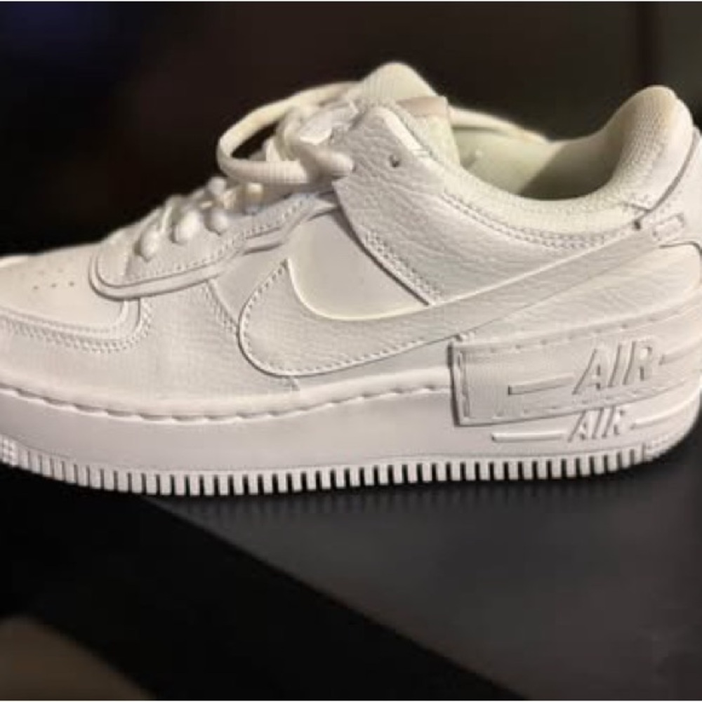 Nike Air Force 1 shadows White Sneakers